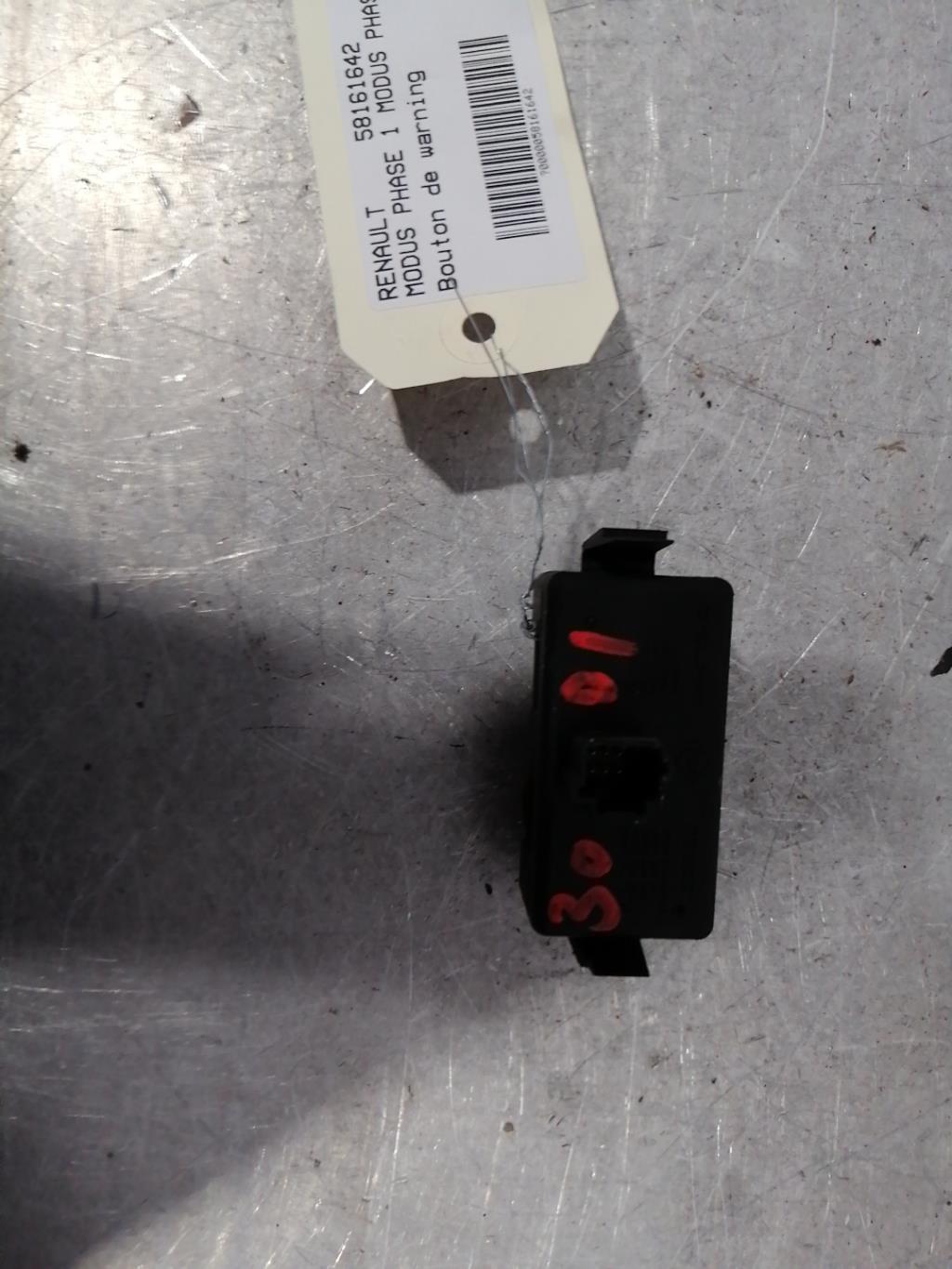 Bouton de warning RENAULT MODUS PHASE 1 Diesel - 1