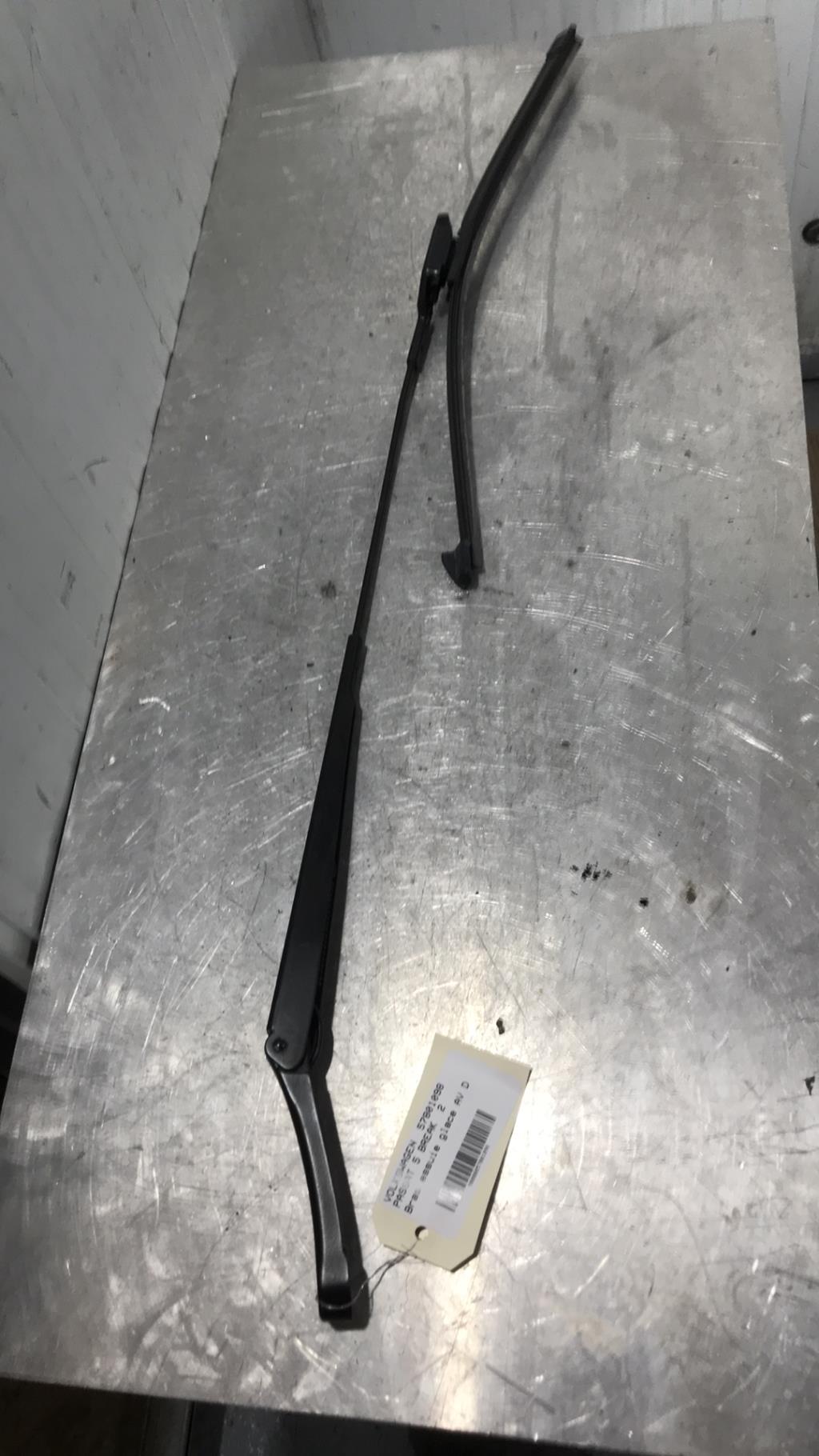 Braccio tergicristallo anteriore destro VOLKSWAGEN PASSAT 5 BREAK Diésel - 1