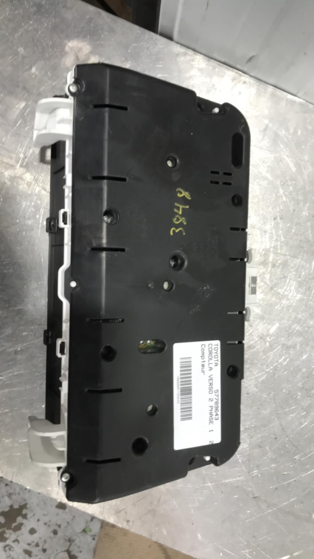 Compteur TOYOTA COROLLA VERSO 2 PHASE 1 Diesel - 1