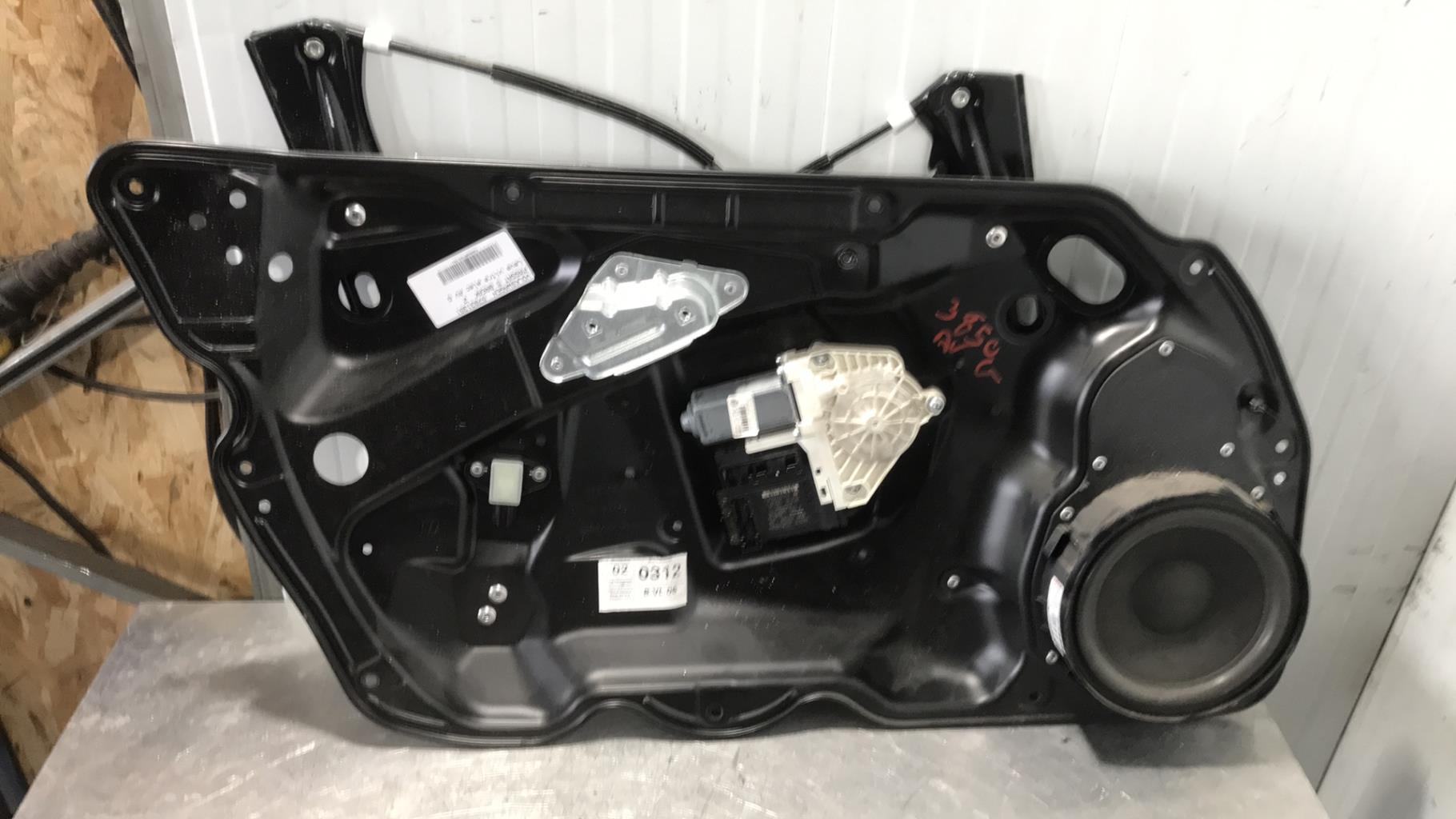Alzacristalli elettrico anteriore sinistro VOLKSWAGEN PASSAT 5 BREAK Diésel - 1