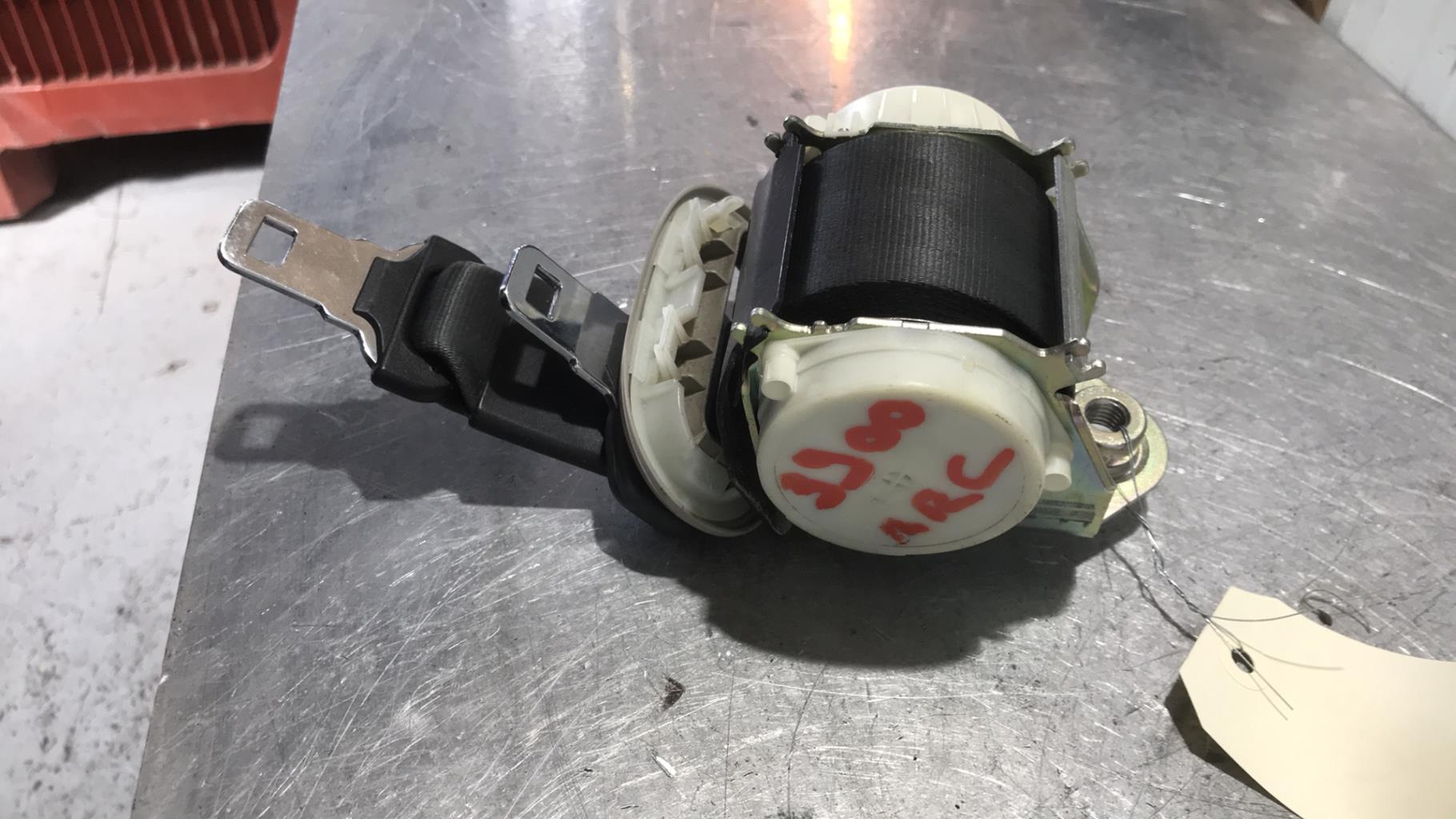 Cintura posteriore centrale RENAULT CLIO 3 PHASE 2 BREAK Diésel - 1