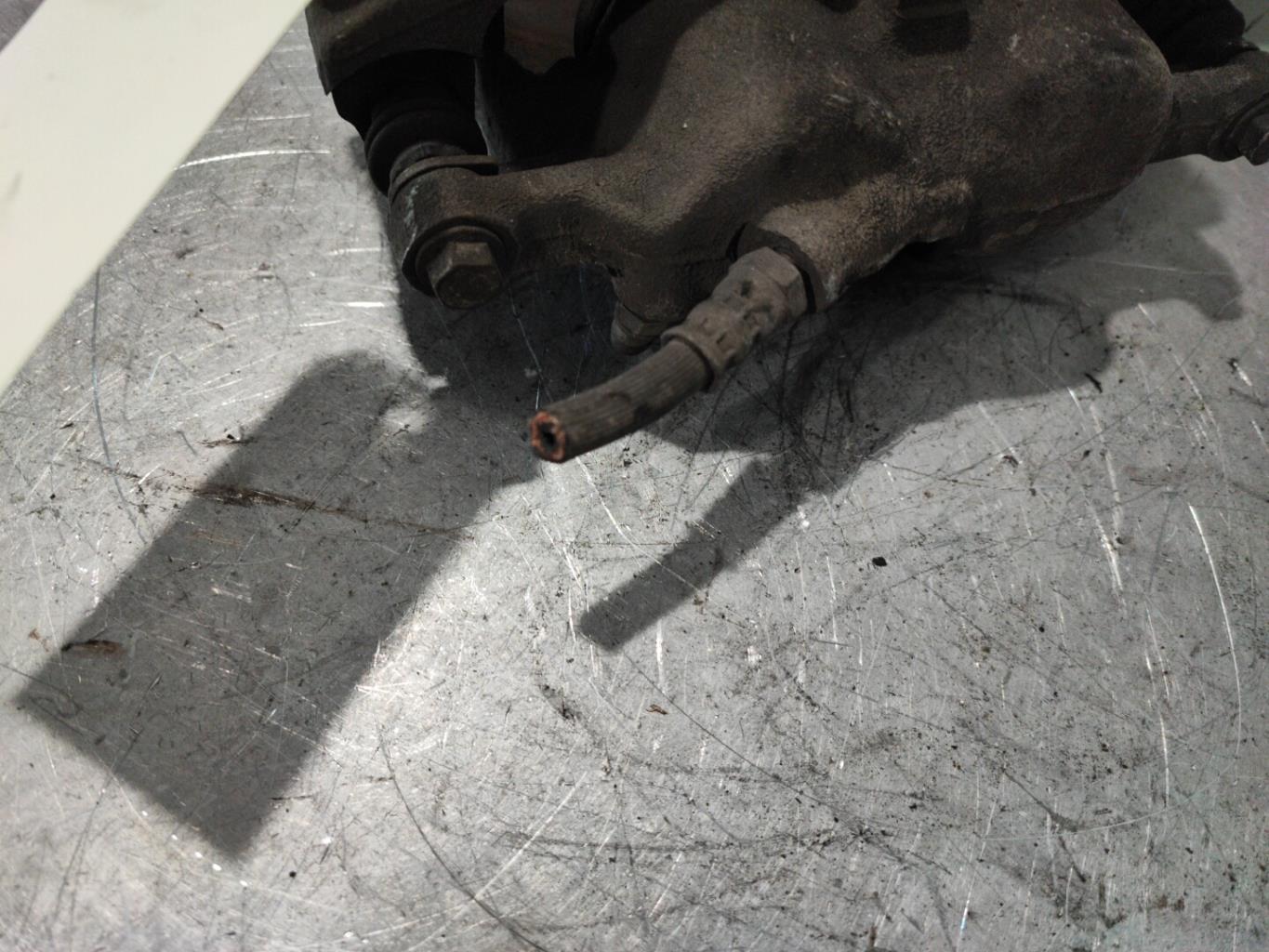 Pinza freni anteriore destra RENAULT TRAFIC 2 PHASE 2 Diésel - 1