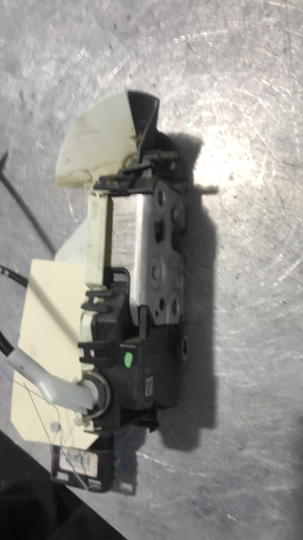 Chiusura centralizzata anteriore sinistra PEUGEOT 5008 1 PHASE 1 Diésel - 1
