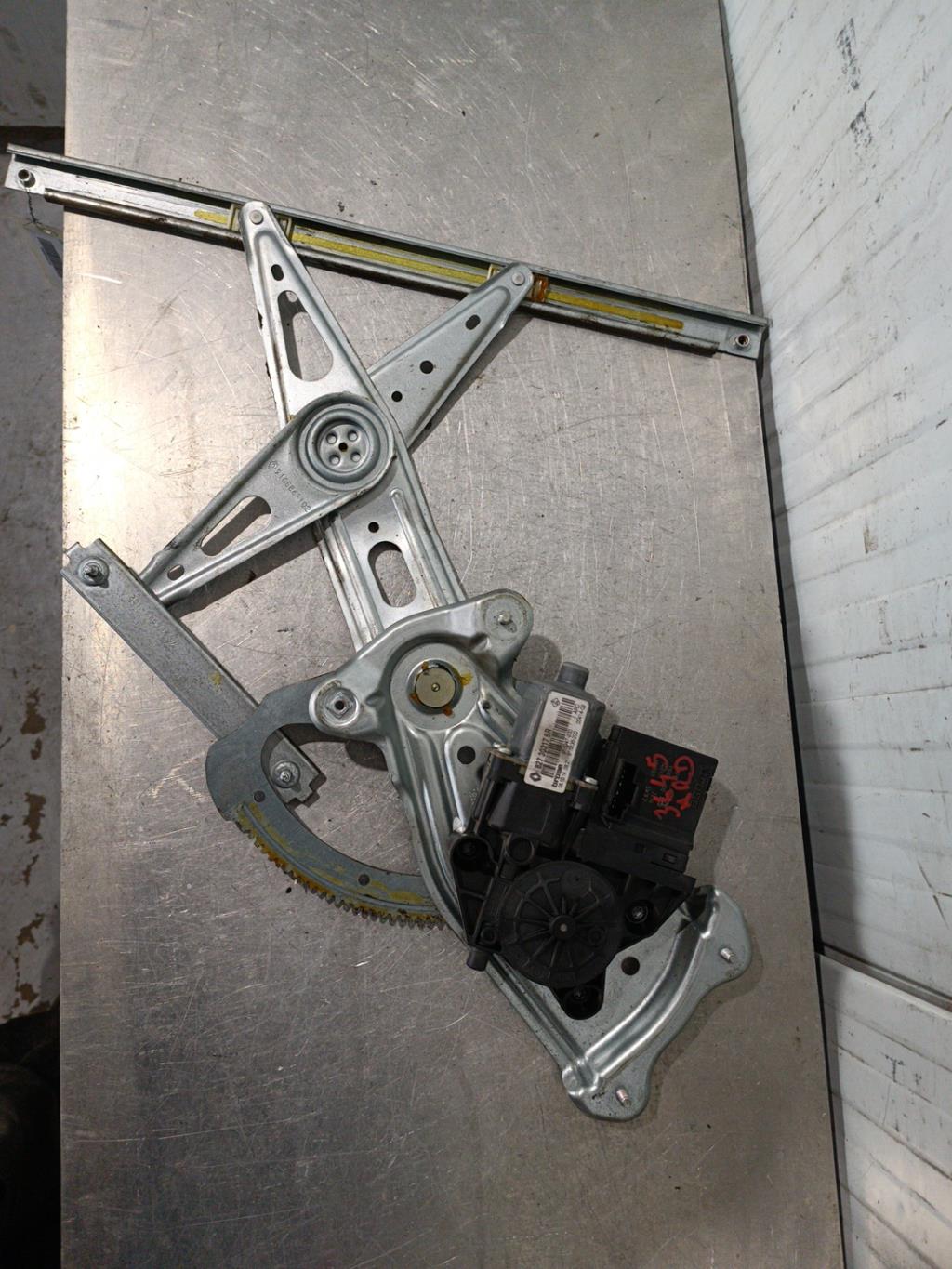 Alzacristalli elettrico posteriore destro RENAULT GRAND SCENIC 3 PHASE 3 Diésel - 1