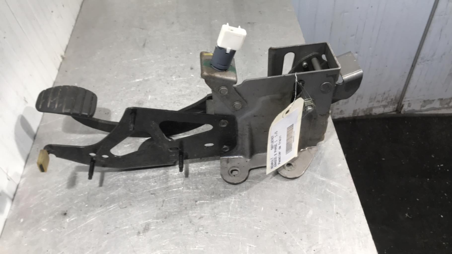 Pedale de frein RENAULT KANGOO 2 PHASE 1 Diesel - 1