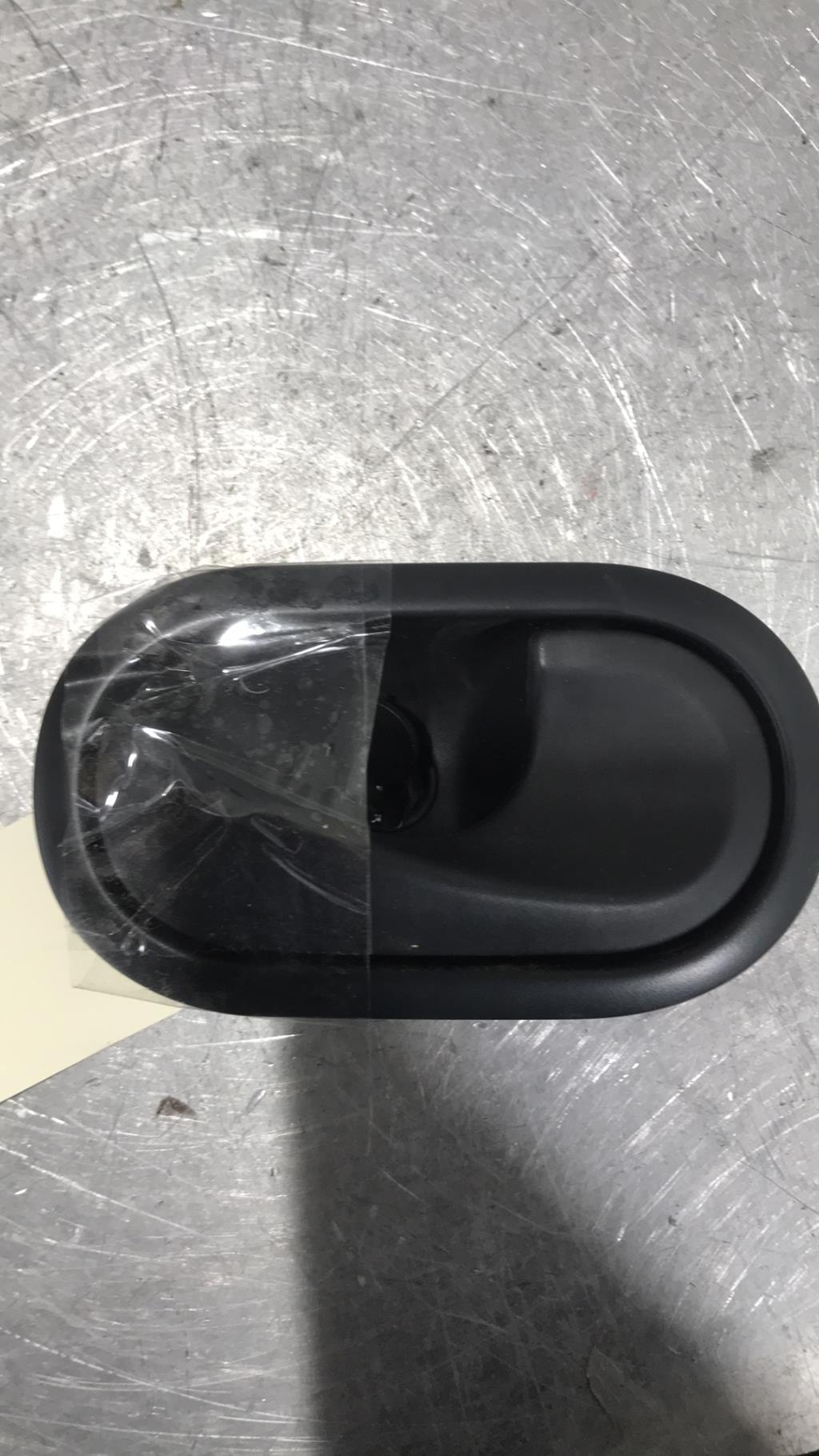 Maniglia interna posteriore destra RENAULT CLIO 3 PHASE 2 BREAK Diésel - 1