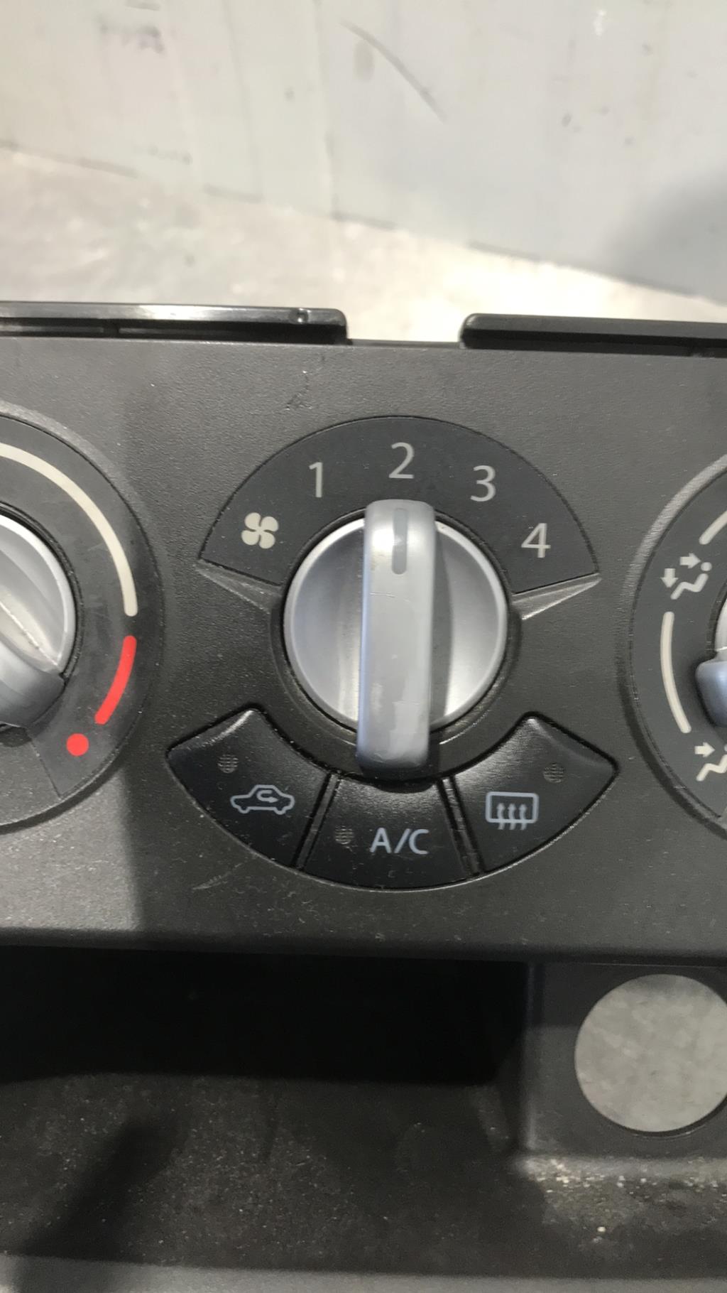 Commande chauffage OPEL AGILA B Diesel - 1