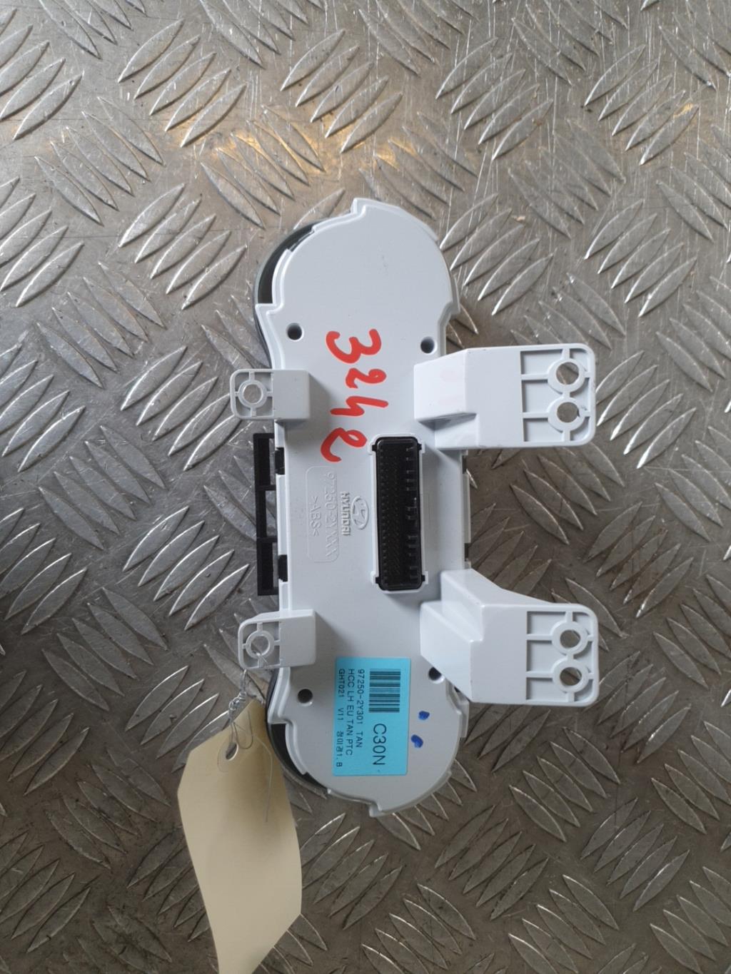 Commande chauffage HYUNDAI IX 35 PHASE 1 Diesel - 1