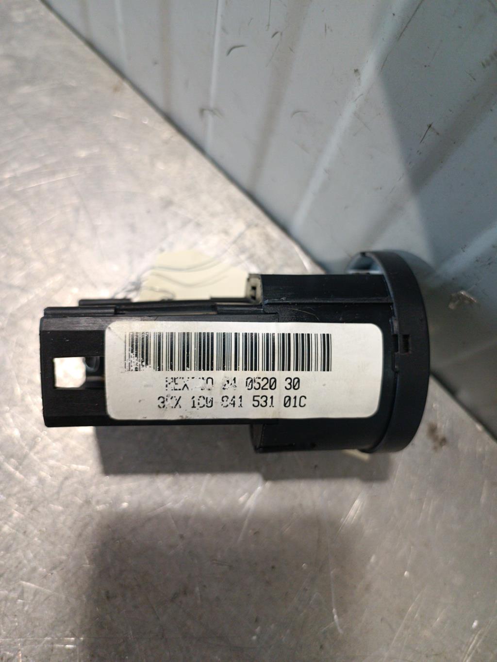 Commande de phare VOLKSWAGEN NEW BEETLE 1 PHASE 1 Essence - 1