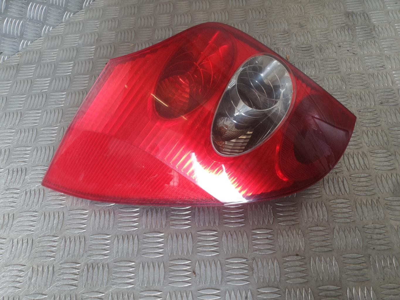 Fanale posteriore principale sinistro (luci) RENAULT LAGUNA 2 PHASE 1 BREAK Diésel - 1