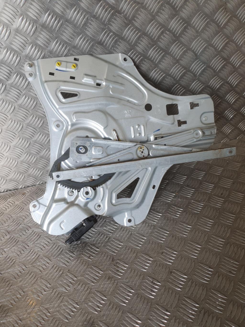 Alzacristalli elettrico anteriore sinistro HYUNDAI IX 35 PHASE 1 Diésel - 1