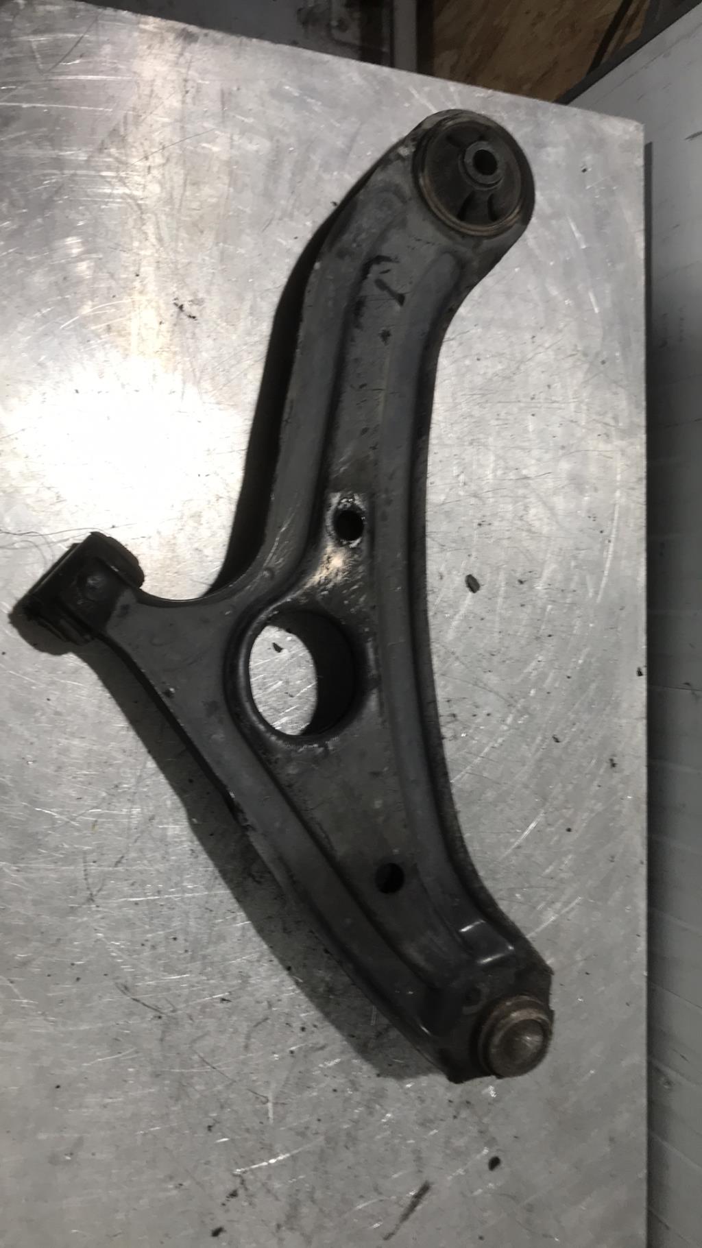Triangle avant droit HYUNDAI GETZ PHASE 2 Diesel - 1