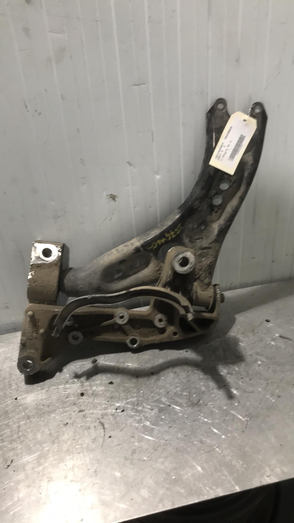 Triangle avant gauche VOLKSWAGEN GOLF 6 Diesel - 1