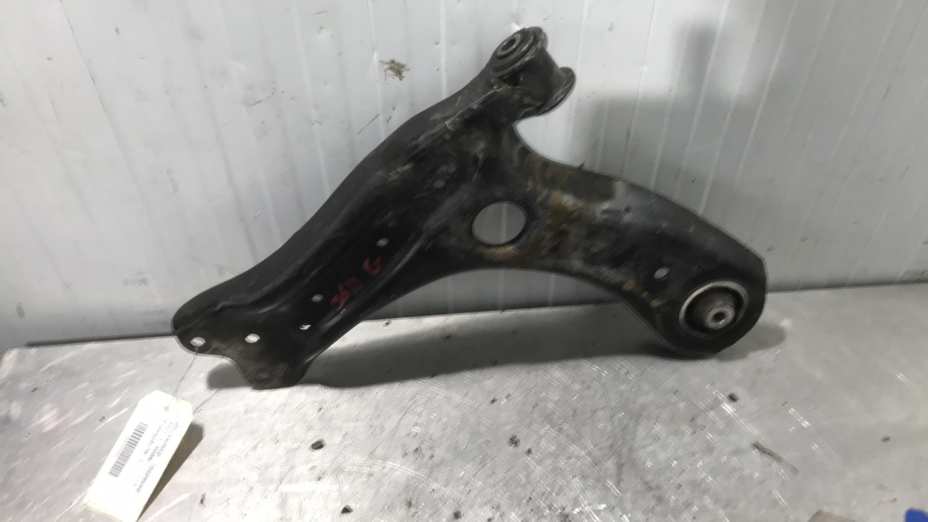 Triangolo anteriore sinistro VOLKSWAGEN POLO 5 PHASE 1 Gasolina - 1