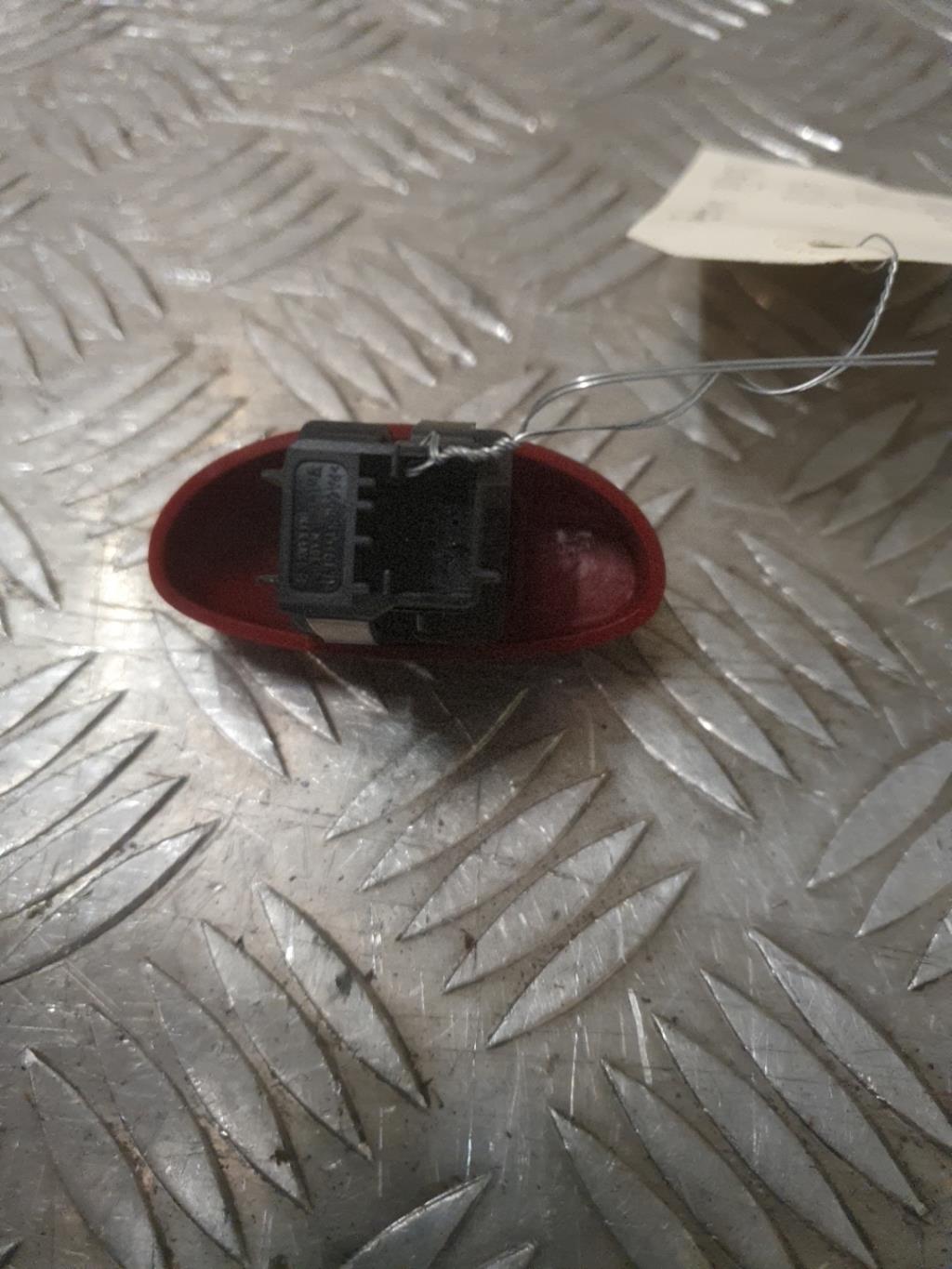 Bouton de warning LADA NIVA PHASE 1 Essence - 1