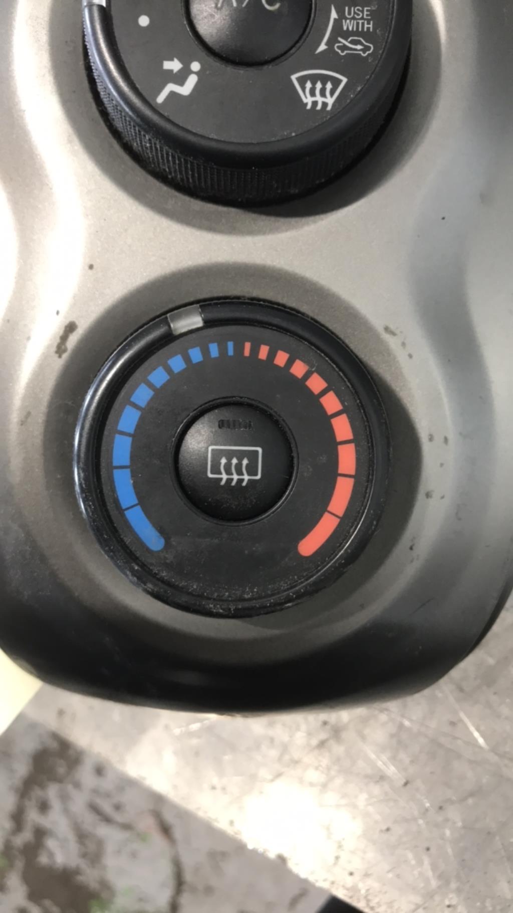 Commande chauffage TOYOTA YARIS 2 PHASE 1 Diesel - 1