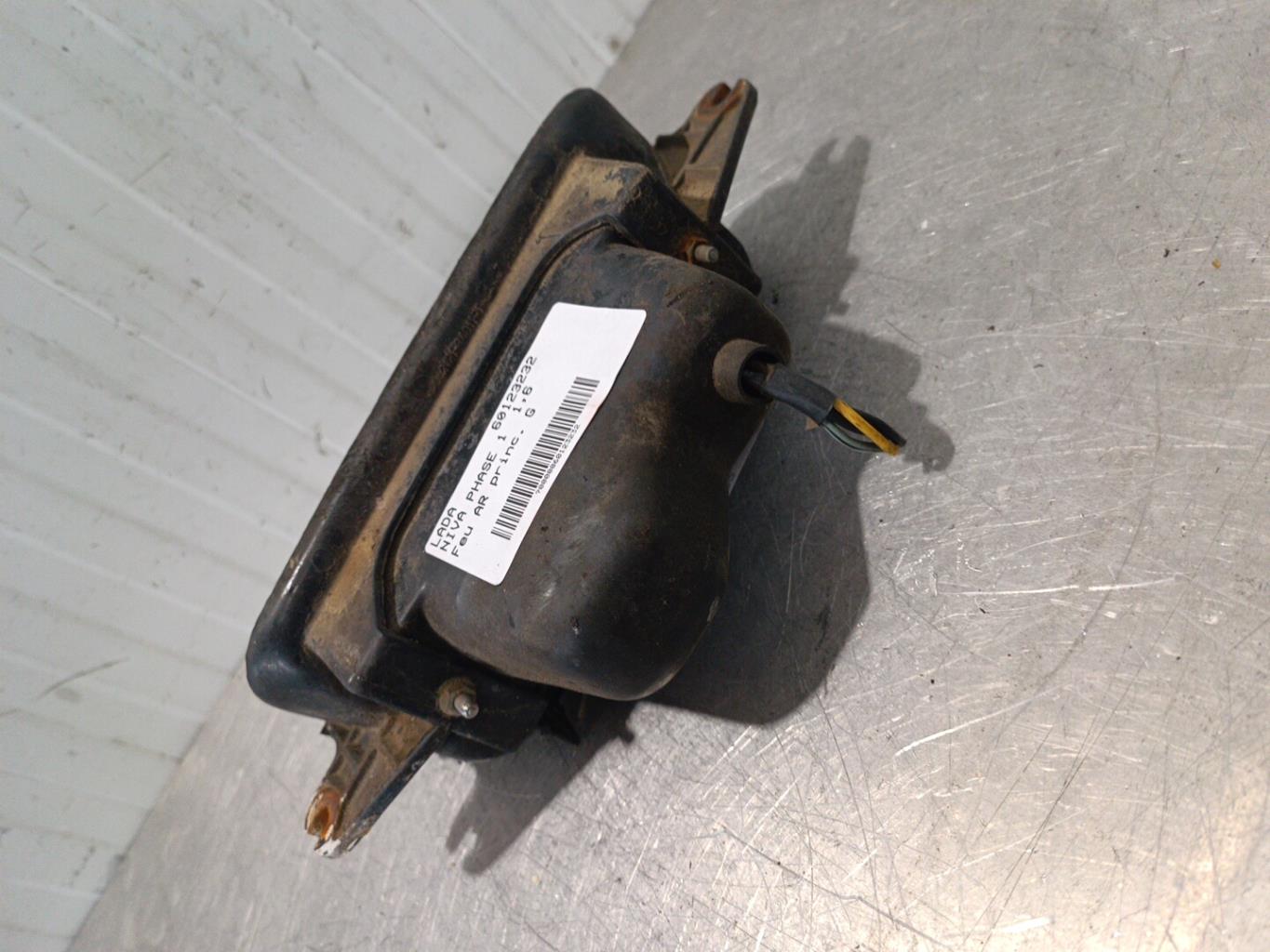 Fanale posteriore principale sinistro (luci) LADA NIVA PHASE 1 Gasolina - 1