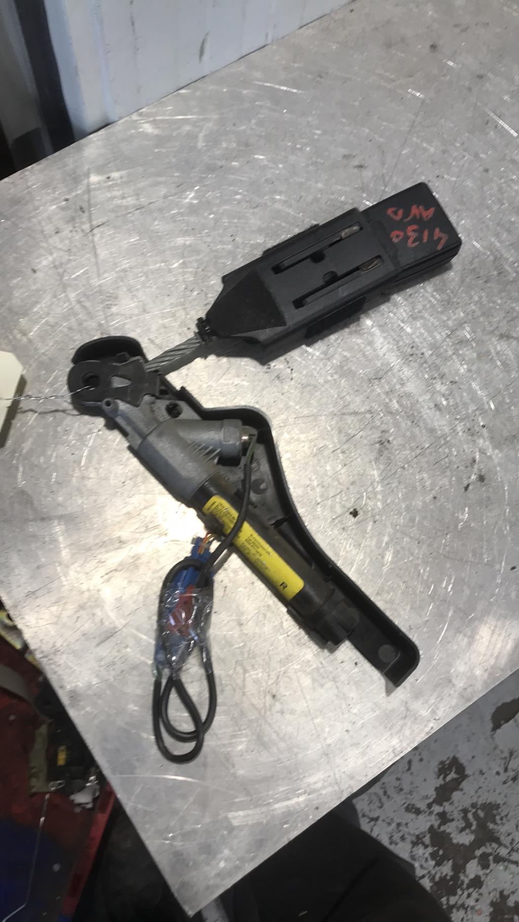 Aggancio cintura sicurezza anteriore destro CITROEN C3 1 PHASE 1 Diésel - 1