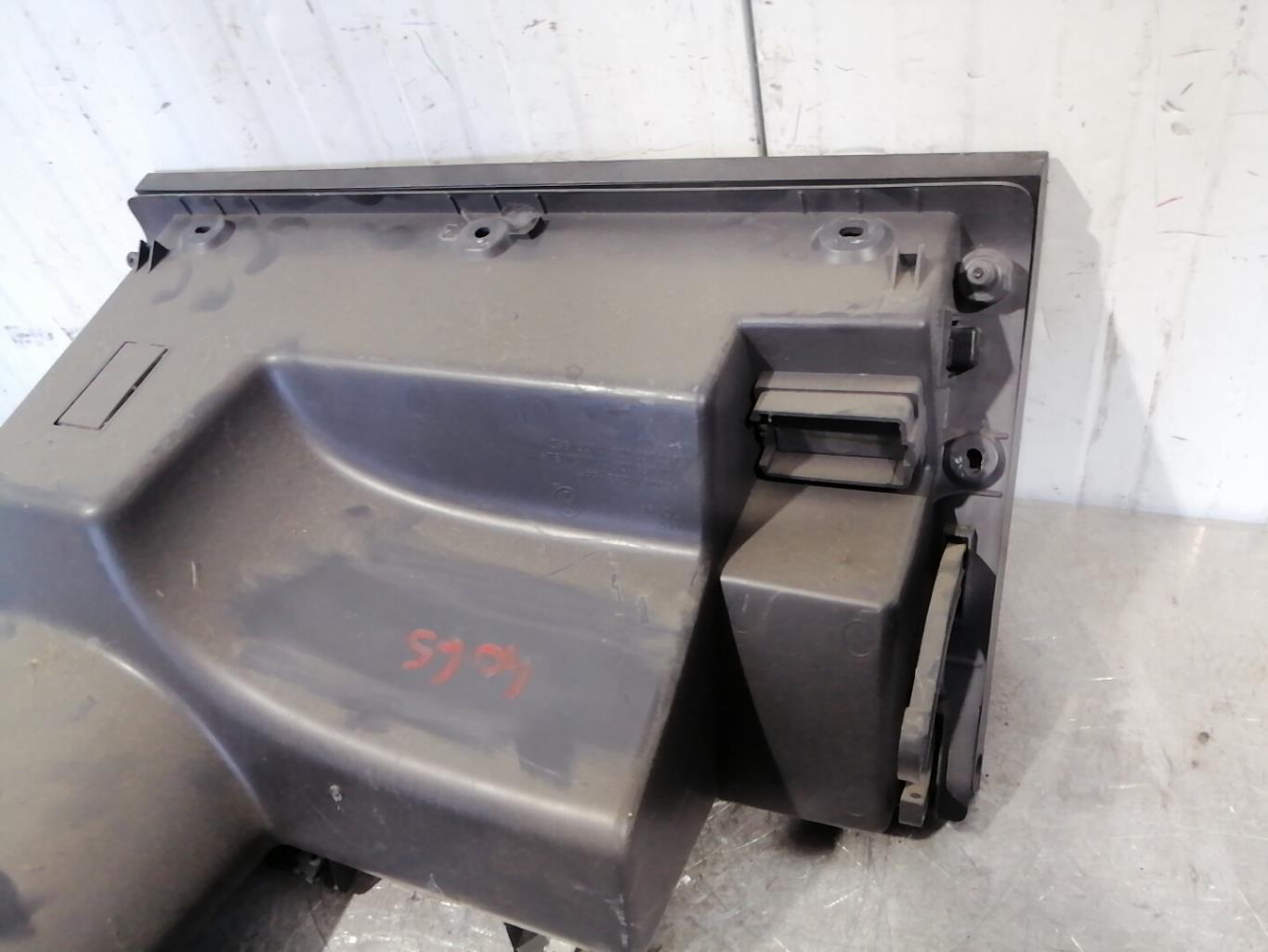 Boite a gants VOLKSWAGEN FOX Essence - 1