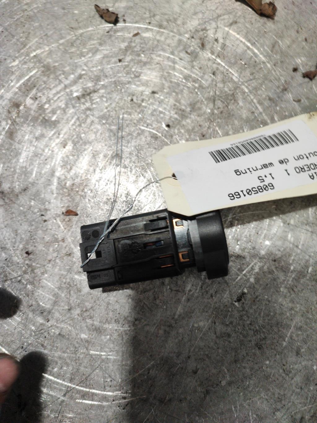 Bouton de warning DACIA SANDERO 1 Diesel - 1