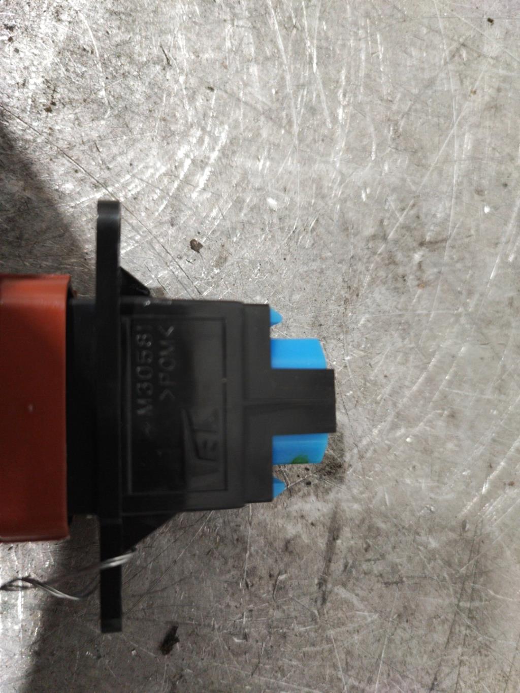 Bouton de warning HONDA CIVIC 8 PHASE 1 Diesel - 1