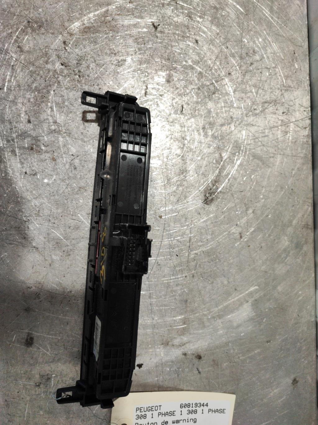 Bouton de warning PEUGEOT 308 1 PHASE 1 Diesel - 1