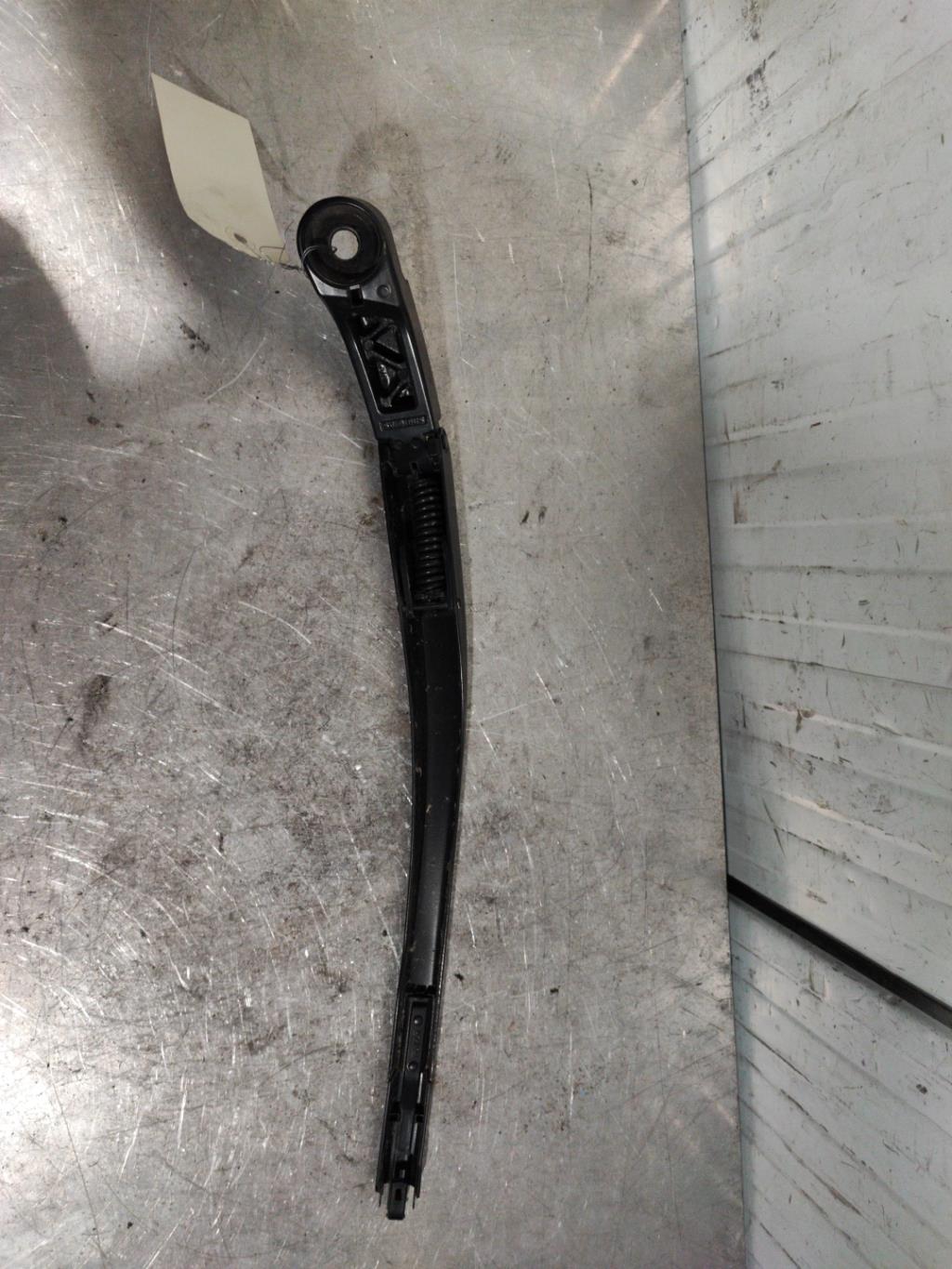 Braccio tergicristallo anteriore destro HONDA CIVIC 8 PHASE 1 Diésel - 1