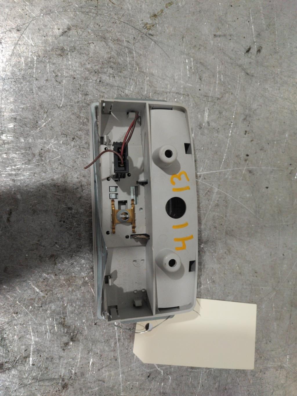 Eclairage de plafonnier VOLKSWAGEN UP PHASE 1 Essence - 1
