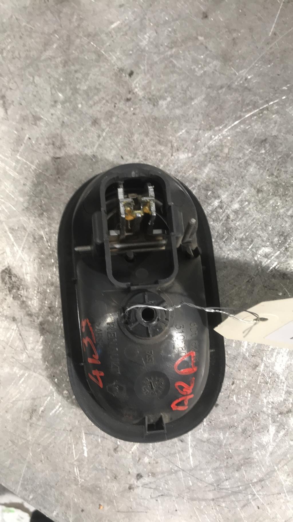 Maniglia interna posteriore destra RENAULT CLIO 3 PHASE 1 Diésel - 1
