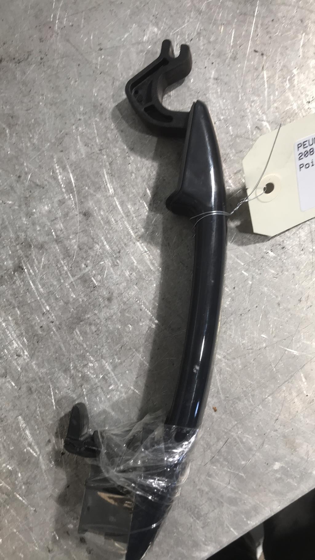 Maniglia portiera posteriore sinistra PEUGEOT 208 1 PHASE 2 Diésel - 1