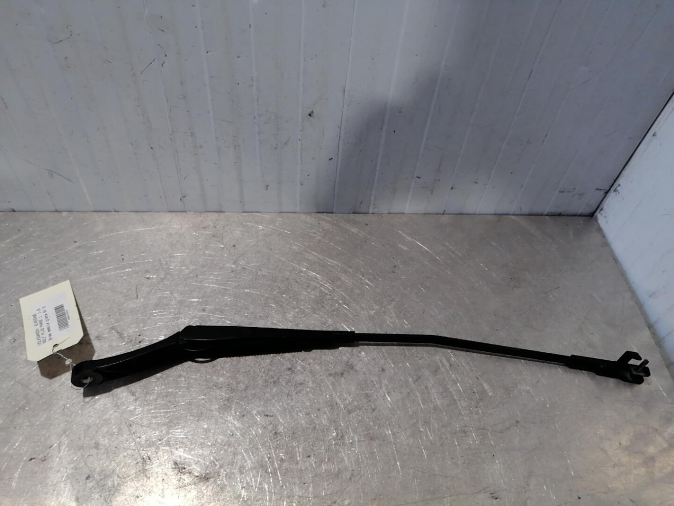 Braccio tergicristallo anteriore sinistro VOLKSWAGEN GOLF PLUS PHASE 1 Diésel - 1