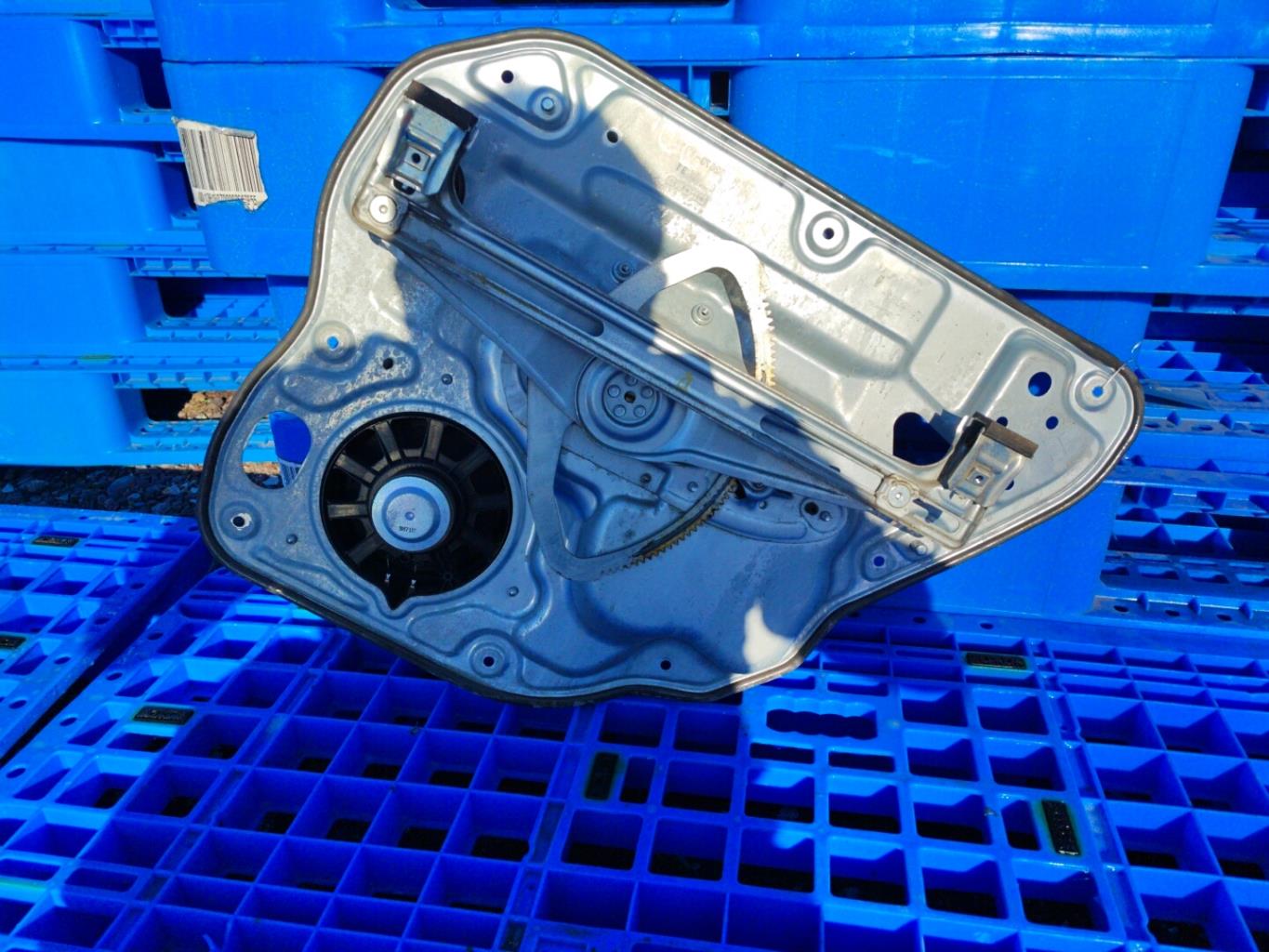 Alzacristalli elettrico posteriore sinistro VOLVO V 50 PHASE 2 BREAK Diésel - 1