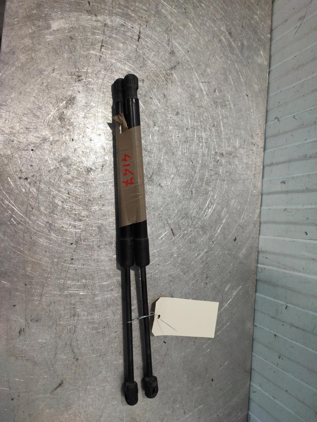 Verin de coffre RENAULT MEGANE 3 PHASE 1 Diesel - 1