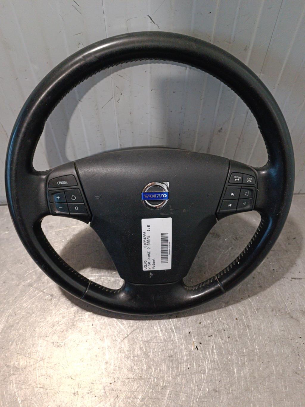 Volant VOLVO V 50 PHASE 2 BREAK Diesel - 1