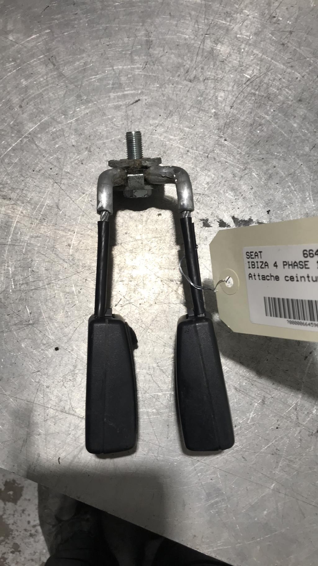Aggancio cintura sicurezza posteriore sinistro SEAT IBIZA 4 PHASE 1 Diésel - 1