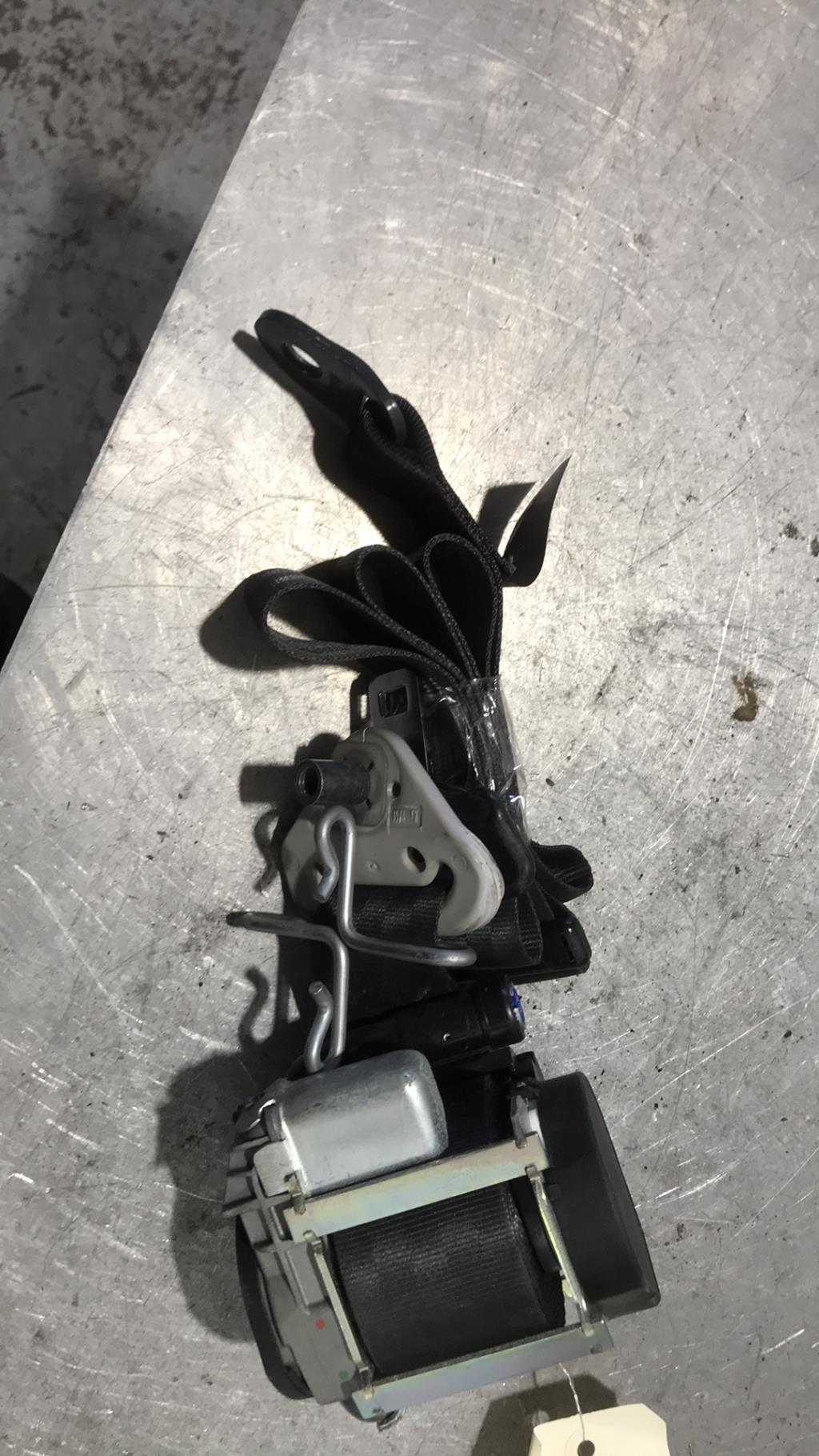 Cintura di sicurezza anteriore destra PEUGEOT 207 PHASE 1 Diésel - 1
