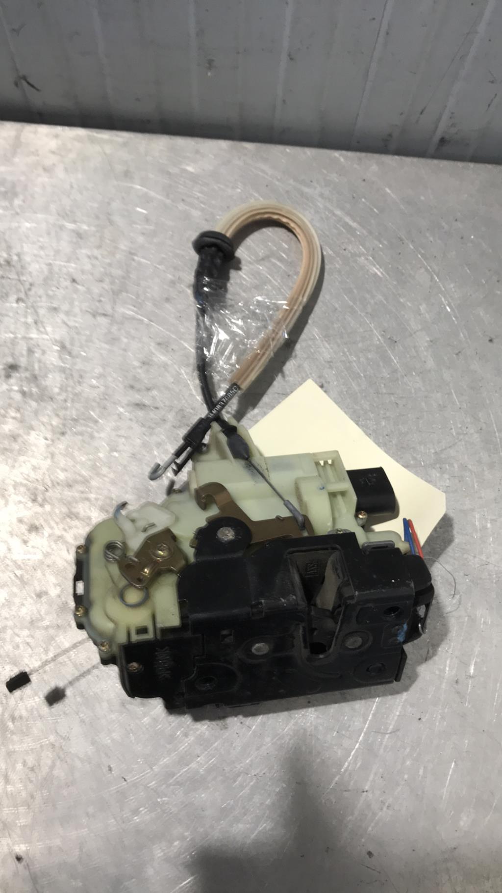 Fermeture centralisee avant gauche SEAT LEON 1 Diesel - 1
