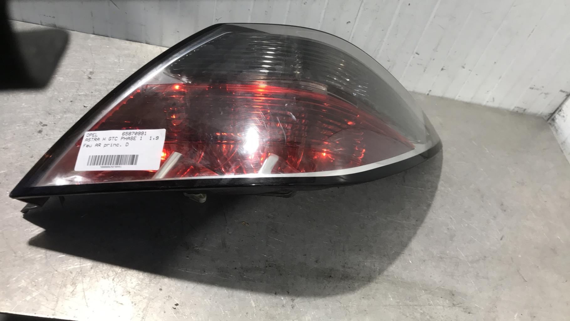 Fanale posteriore principale destro (luci) OPEL ASTRA H GTC PHASE 1 Diésel - 1
