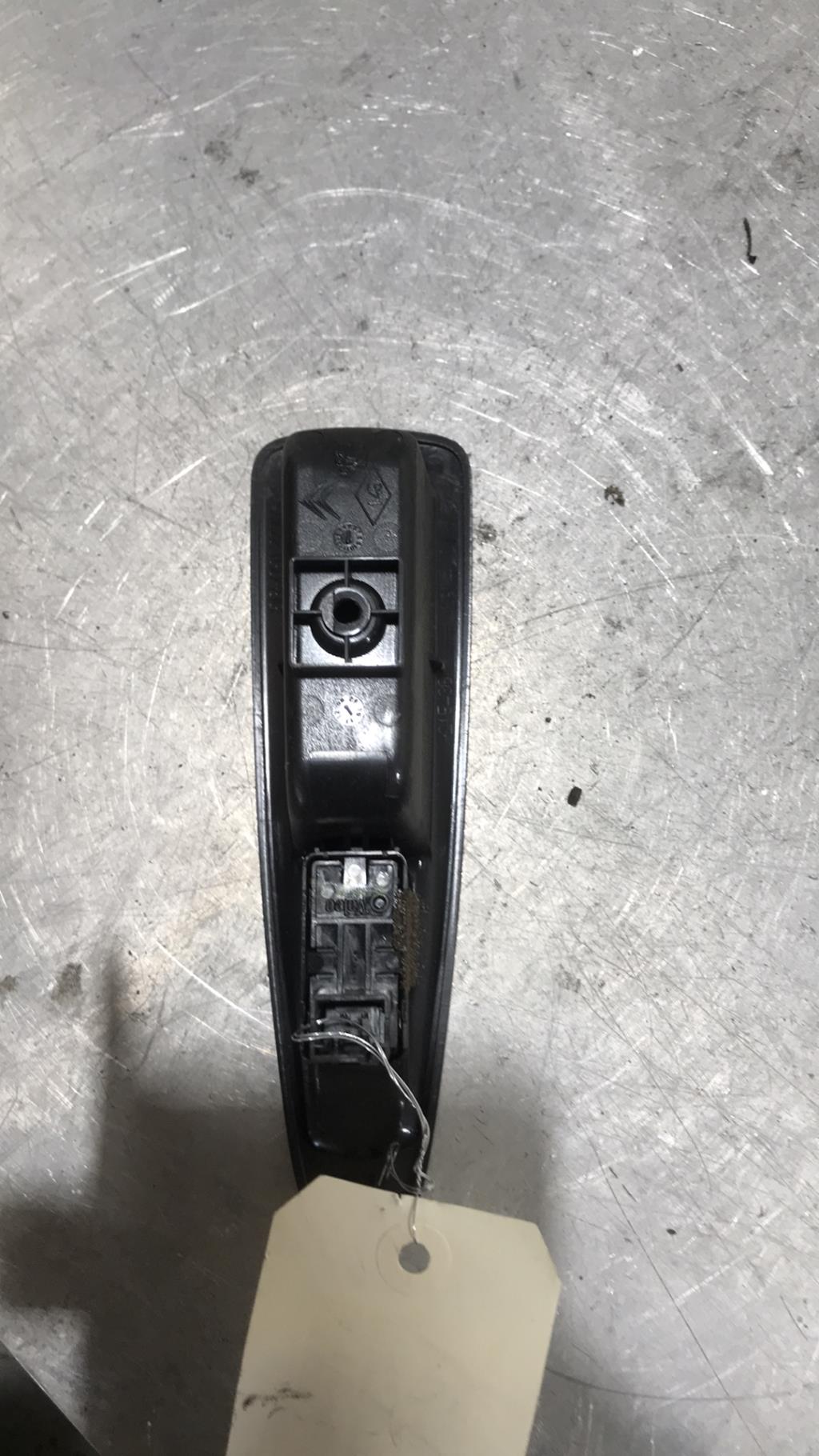 Interruttore lavacristalli anteriore destro CITROEN C4 1 PHASE 2 Diésel - 1