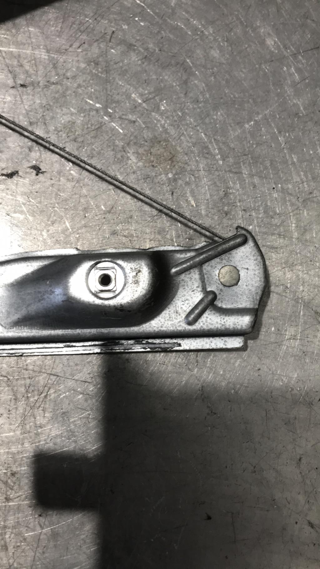 Alzacristalli manuale posteriore destro RENAULT CLIO 2 PHASE 1 Gasolina - 1