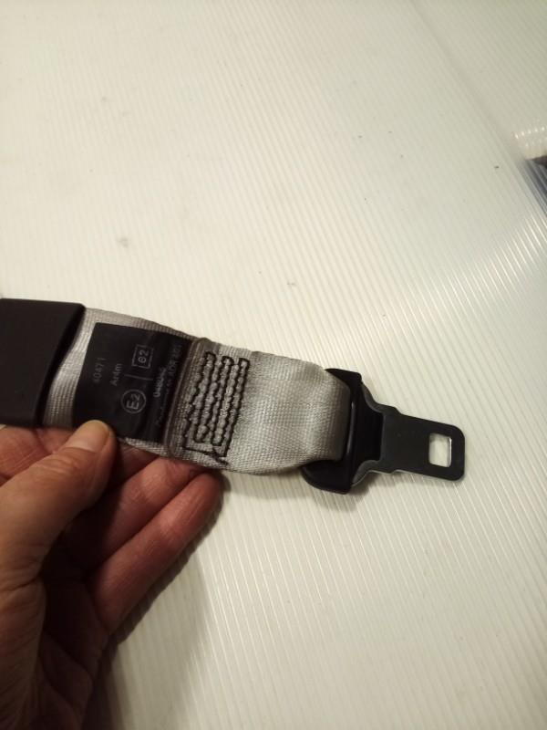 Ceinture arriere centrale RENAULT CLIO 2 PHASE 2 Diesel - 1