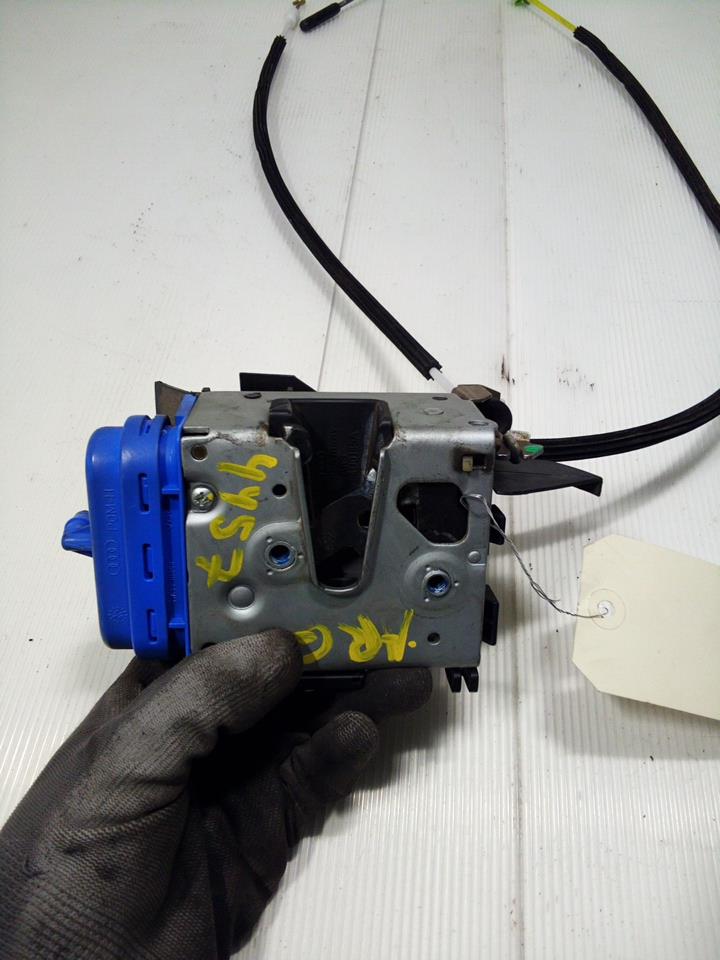 Chiusura centralizzata posteriore sinistra AUDI A4 1 PHASE 2 Diésel - 1
