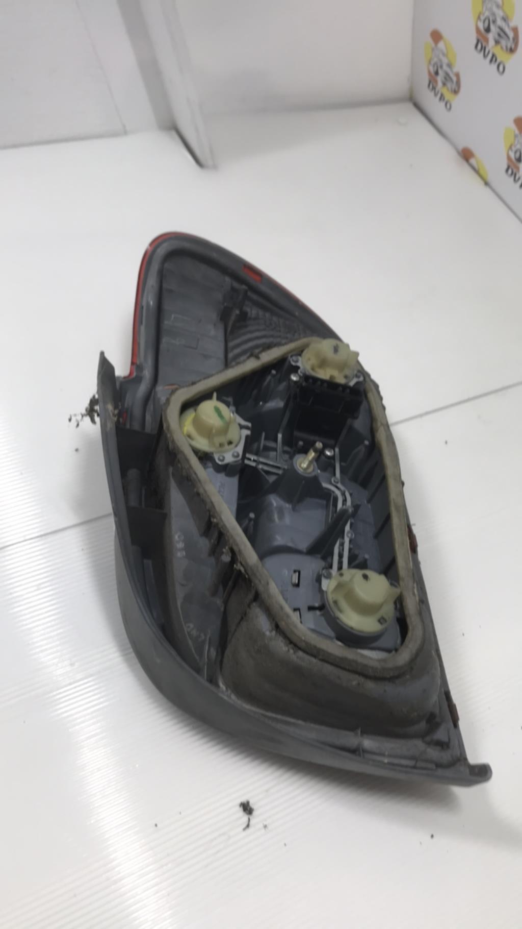 Fanale posteriore principale sinistro (luci) TOYOTA YARIS 1 PHASE 2 Diésel - 1
