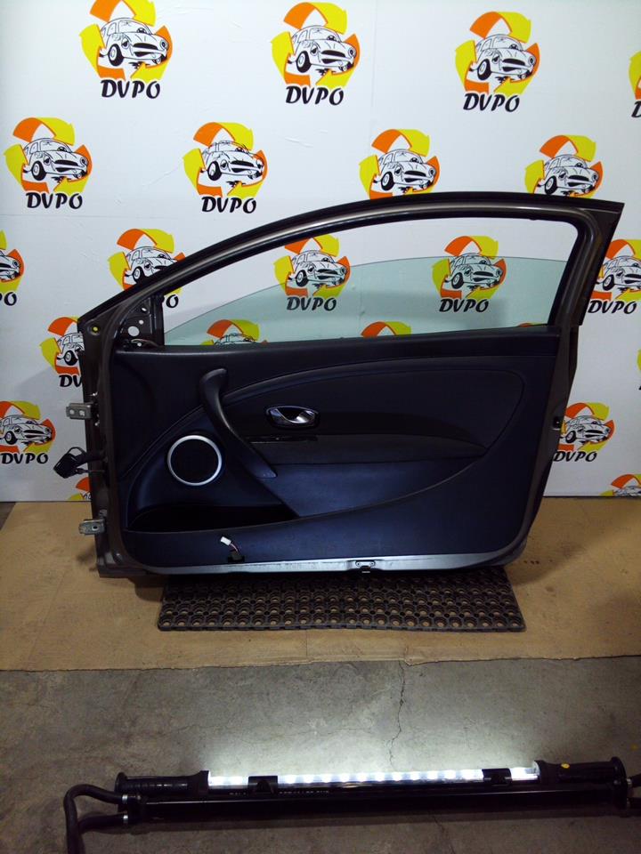 Porte avant droit RENAULT MEGANE 3 PHASE 1 COUPE Diesel - 1