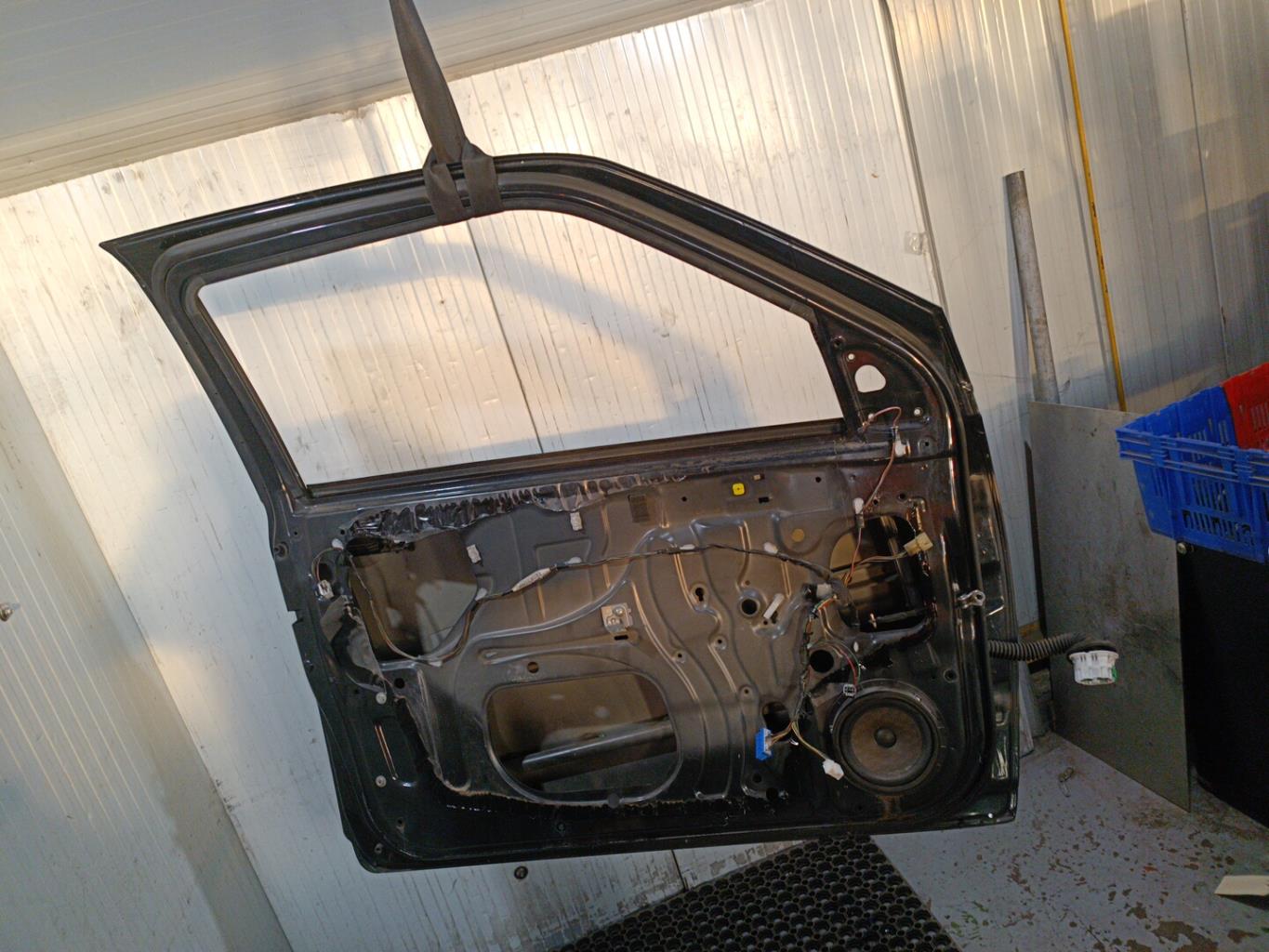 Porte avant gauche SUZUKI SWIFT 3 Diesel - 1