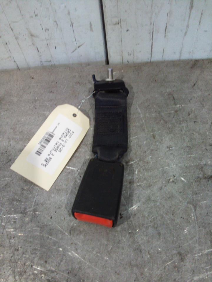 Aggancio cintura sicurezza posteriore sinistro FIAT CROMA 2 PHASE 2 BREAK Diésel - 1