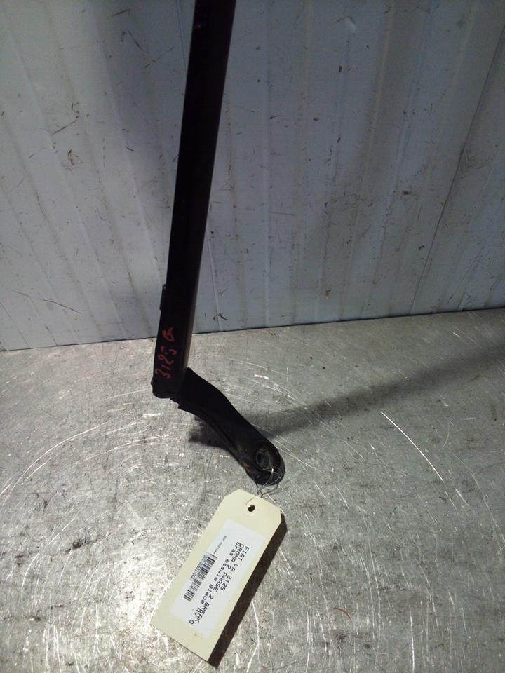 Braccio tergicristallo anteriore sinistro FIAT CROMA 2 PHASE 2 BREAK Diésel - 1