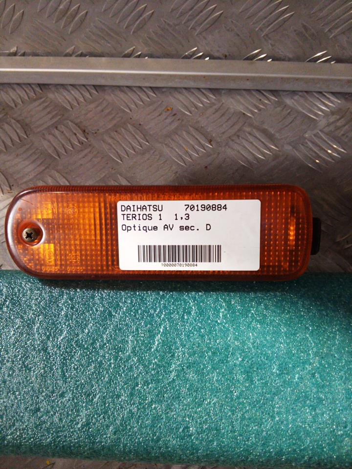Gruppo ottico anteriore secondario destro (luci)(freccia) DAIHATSU TERIOS 1 Gasolina - 1