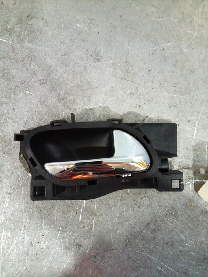 Maniglia interna anteriore destra PEUGEOT 407 PHASE 1 BREAK Diésel - 1