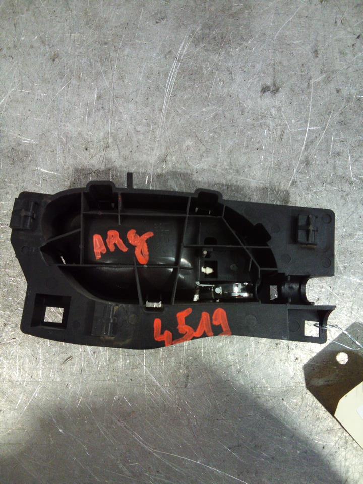Maniglia interna anteriore sinistra PEUGEOT 407 PHASE 1 BREAK Diésel - 1